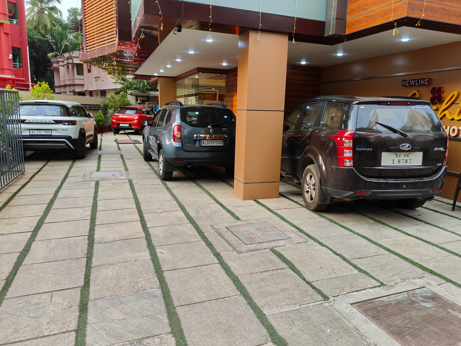 Hotel with Parking in Guruvayur -Hotel with Parking in Guruvayur: Effortless Parking and Accessibility